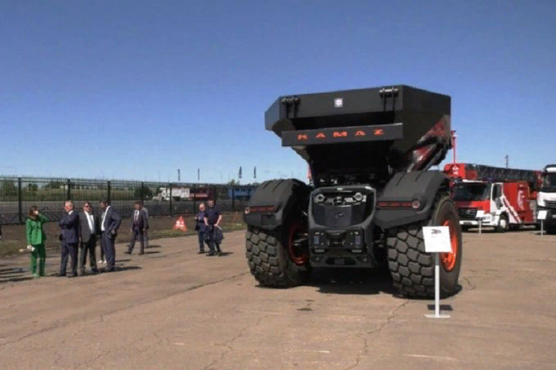 автономный карьерный самосвал КАМАЗ